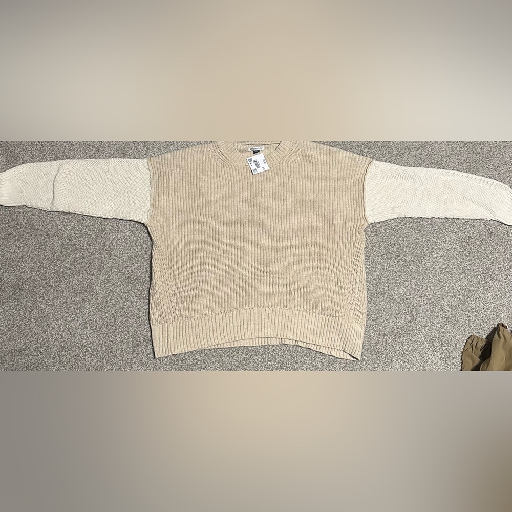 American Eagle Long Weekend Crewneck